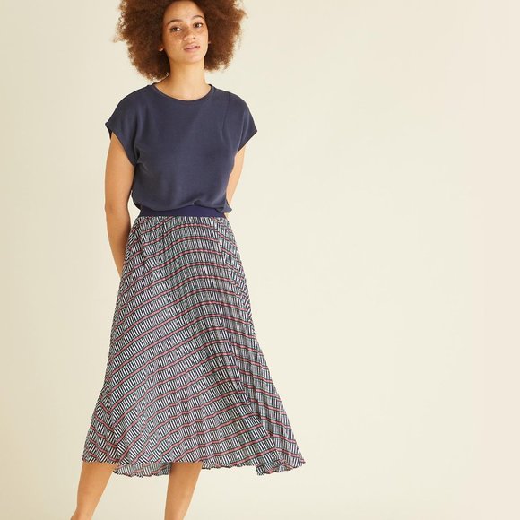 Oliver Bonas Explore Abstract Print Midi Skirt - Picture 2 of 14